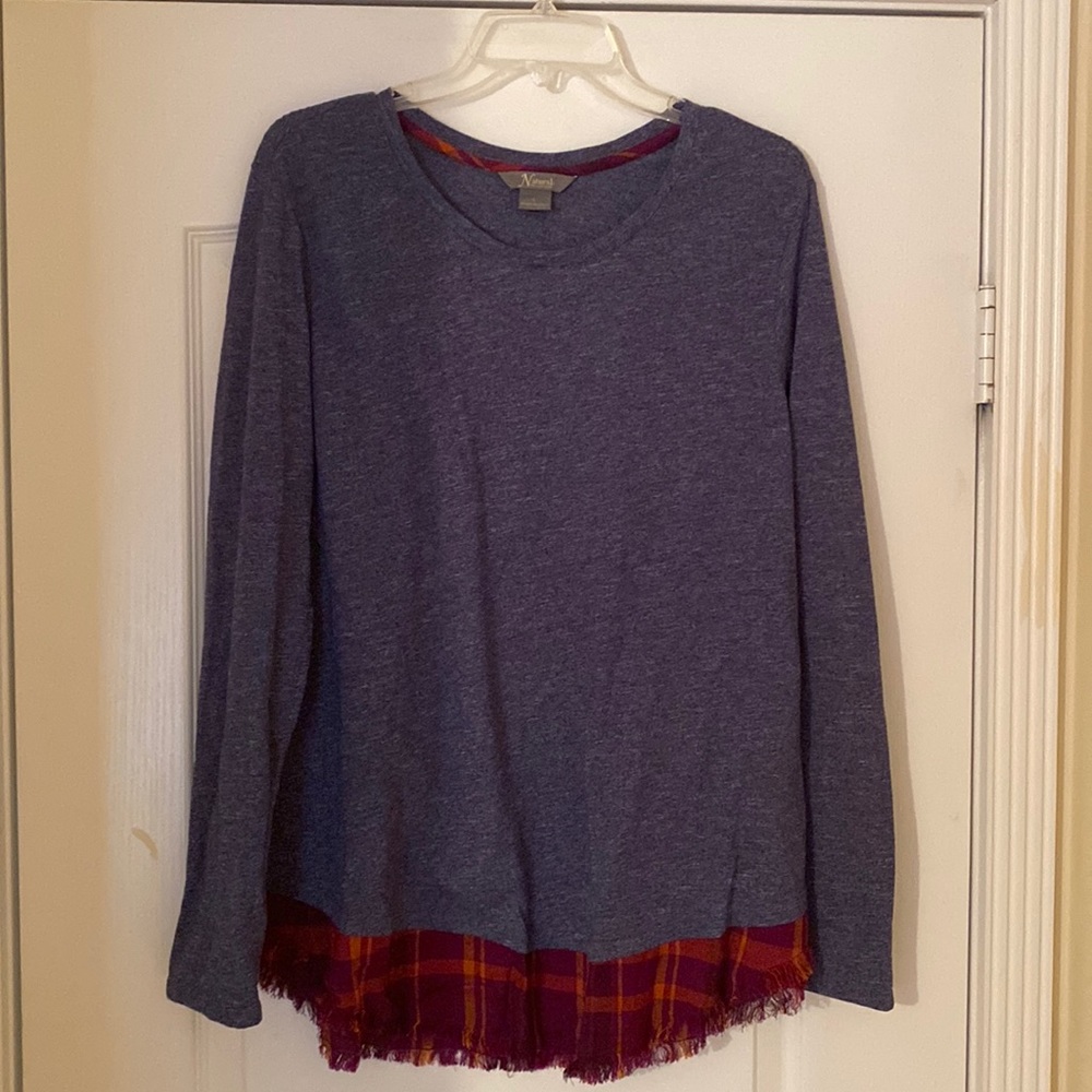 Natural reflections long sleeve tee size l